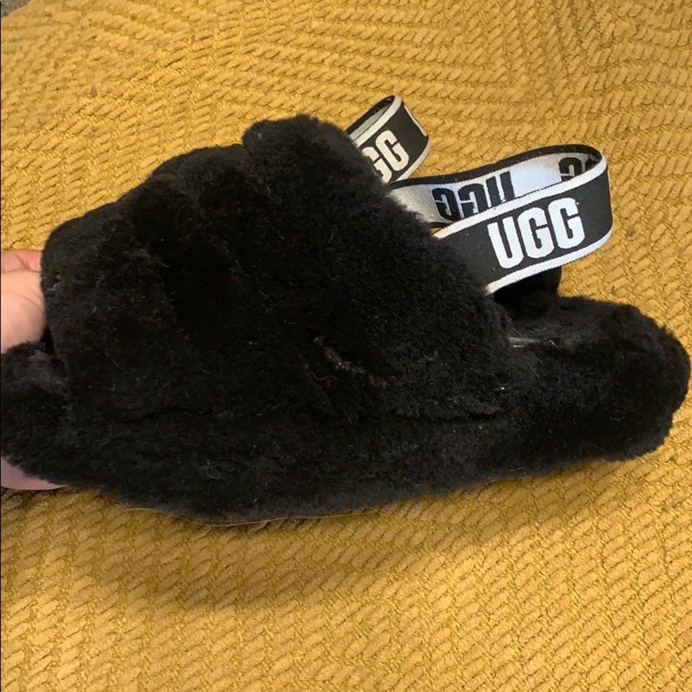 UGG yeah slides